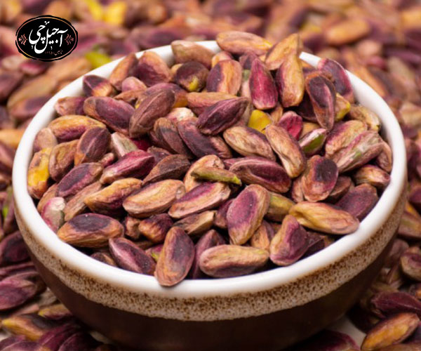 پسته احمد آقایی