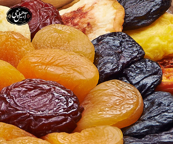 آجیل و خشکبار تاره در بسته بندی کادویی در فروشگاه آجیل چی 