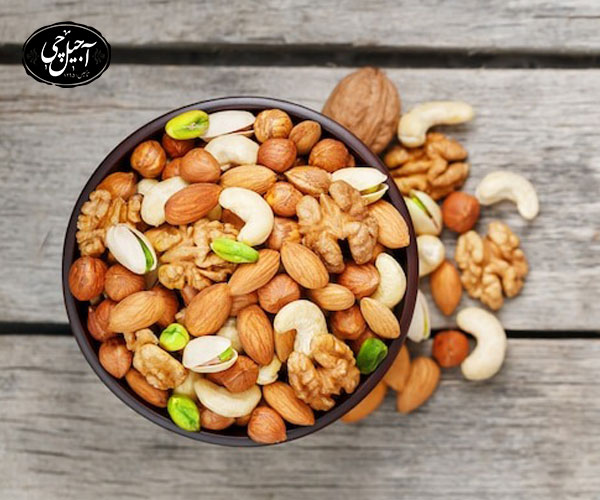 در این بخش به بررسی خواص و فواید مصرف آجیل پرداختیم