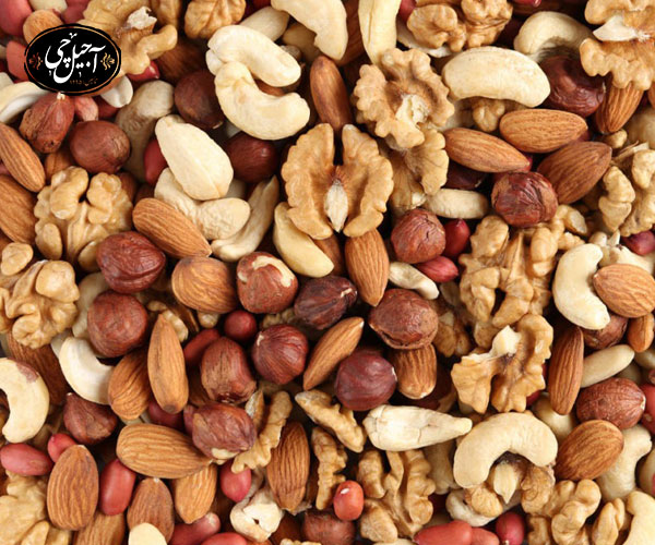 بسته بندی آجیل خام توسط فروشگاه اینترنتی آجیل چی 