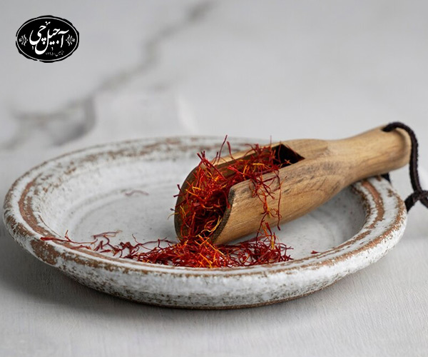 خواص زعفران برای کاهش دردهای میگرنی