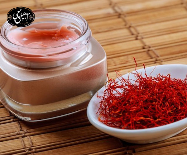 استفاده از زعفران در روتین پوستی