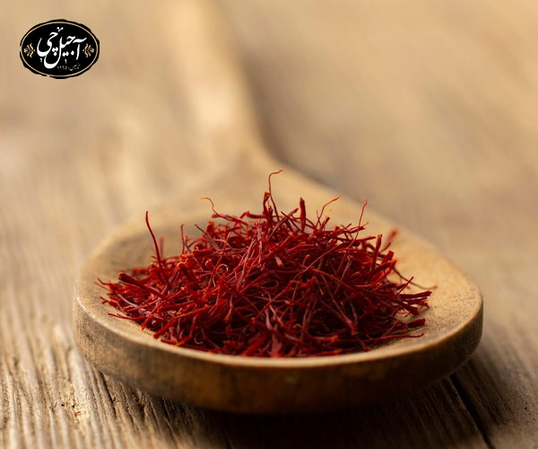 ماسک شیر و زعفران برای پوست صورت