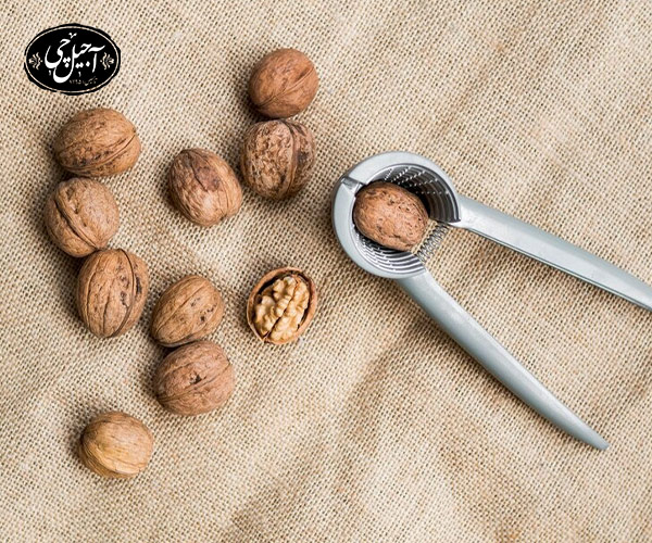 خواص گردو برای بهبود کیفیت خواب در مردان