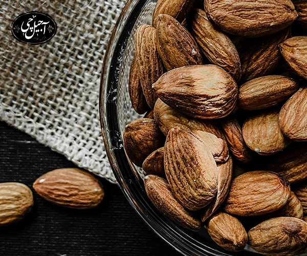 مصرف بادام در سه ماه اول بارداری