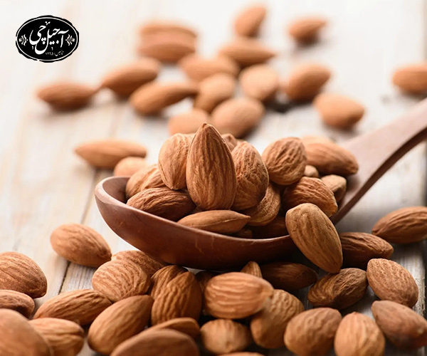 عوارض بادام درختی