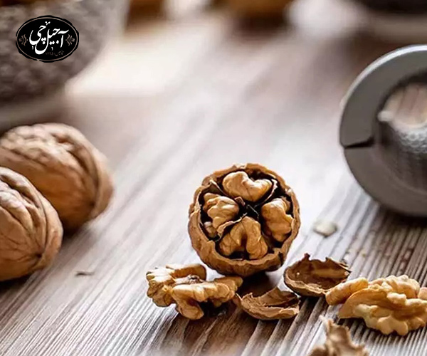 کاهش فشار خون با مصرف منظم گردو