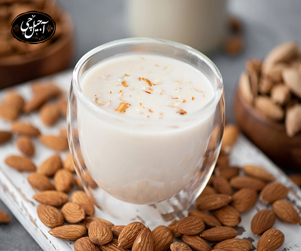 خواص شیر بادام در طب سنتی