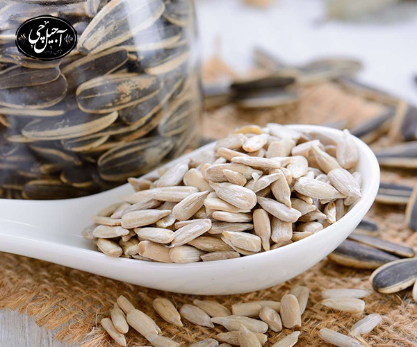 تخمه آفتابگردان رژیمی