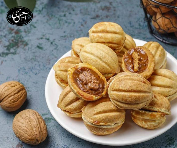 طرز تهیه شیرینی گردویی روسی