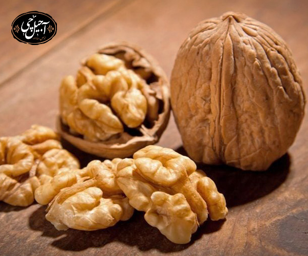 خواص زنیان و گردو در طب اسلامی