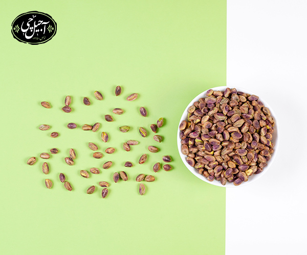 فواید پسته تازه یا خام