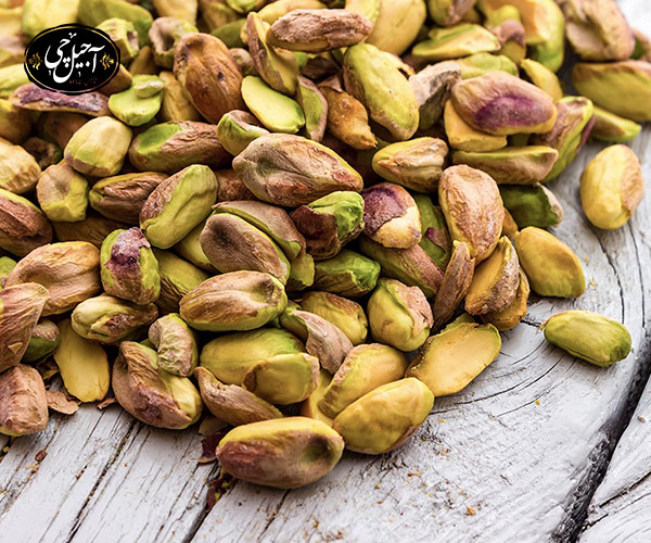 فواید پسته خام برای فقر آهن