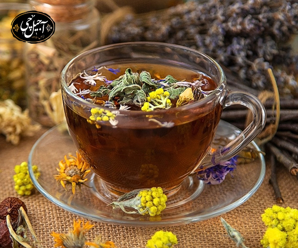 قرق دمنوش گیاهی با داروی شیمیایی در درمان دلپیچه