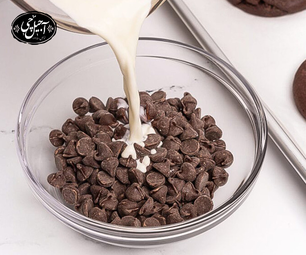 روش های ذوب کردن شکلات تخته ای با شیر