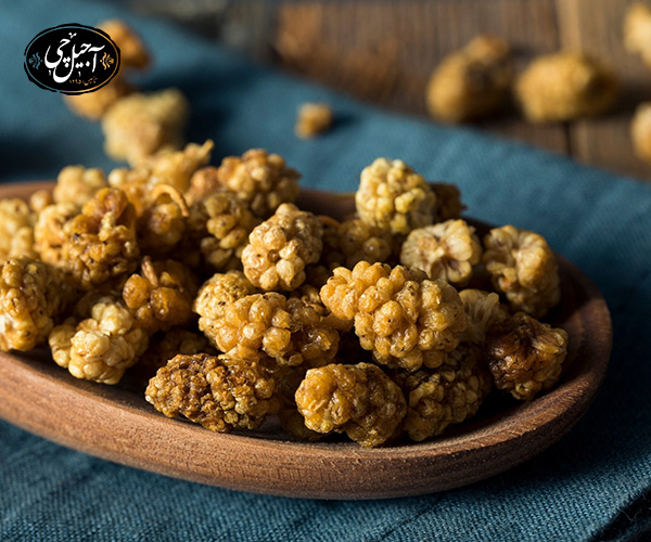 خواص توت خشک برای زنان