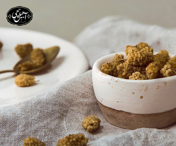 مقدار مصرف توت خشک در روز