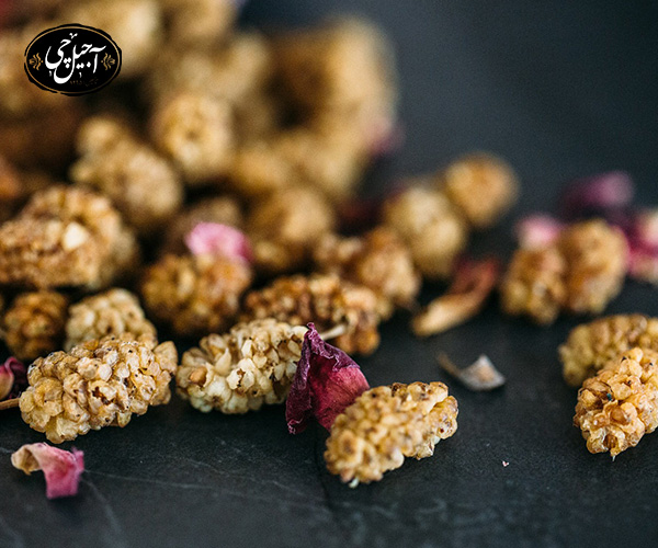 خواص توت خشک با چای