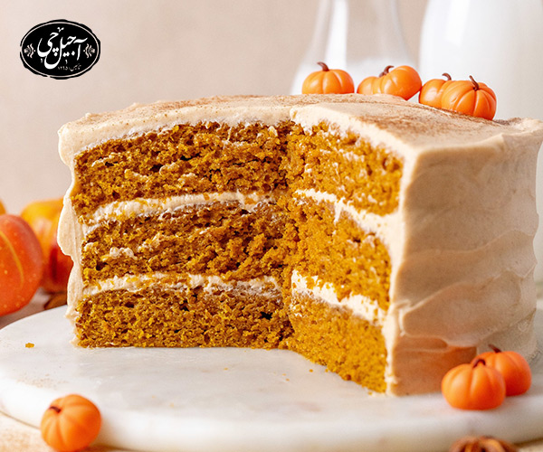 تزیین کیک کدو حلوایی با گردو