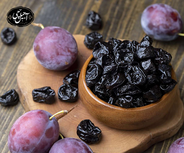 آلو خشک مناسب شب یلدا