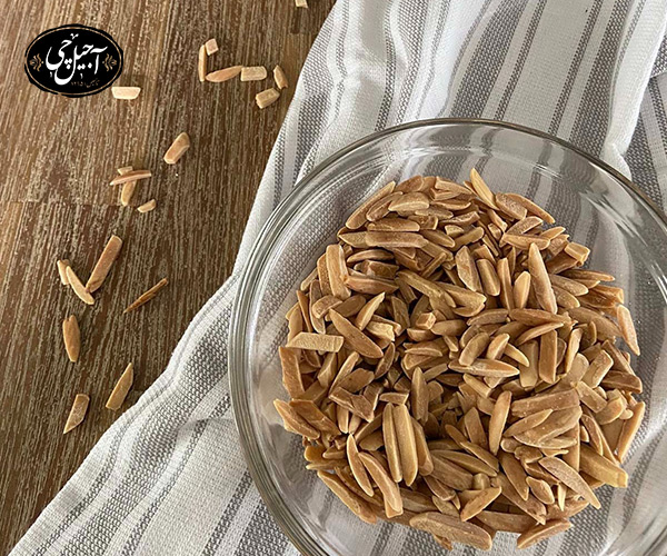 خاصیت های خلال بادام