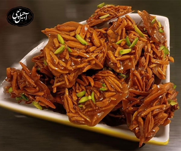 سوهان عسلی مغزدار