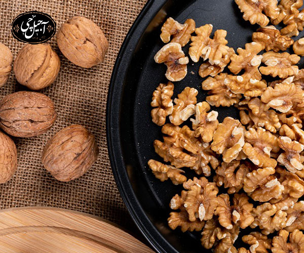 2. گردو آجیل مفید برای کم کاری تیروئید