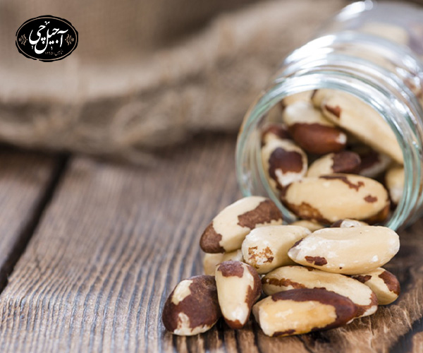 3. آجیل برزیلی بهترین آجیل برای کم کاری تیروئید