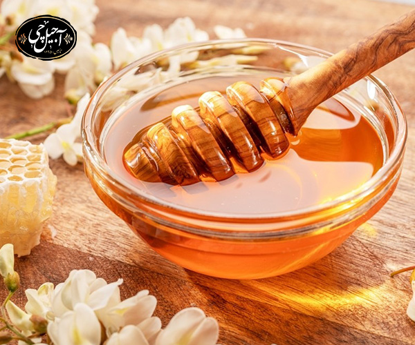 کاهش التهاب و خشکی چشم با کمک عسل