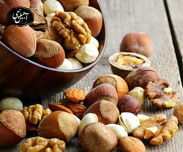 کالری آجیل برای سالمندان