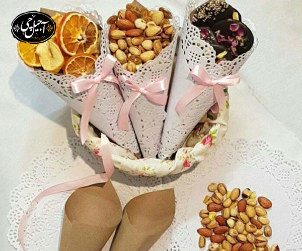 تزیین آجیل شب یلدا با مقوا