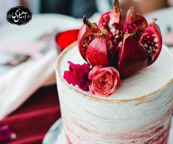 طرز تهیه کیک شب یلدا خانگی انار