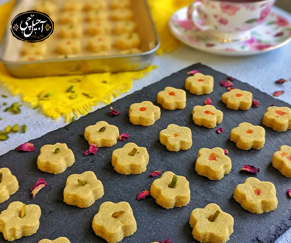 طرز تهیه شیرینی نخودچی با روغن مایع