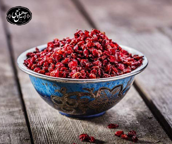 بررسی تفاوت زرشک پفکی و زرشک دانه‌اناری