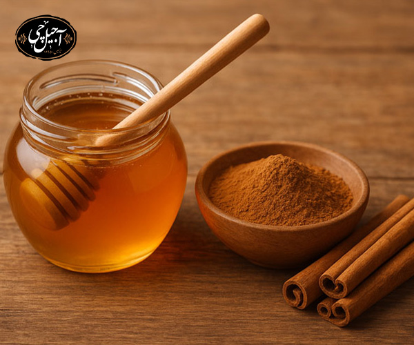 خواص عسل و دارچین ناشتا با آب ولرم
