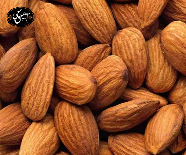 بادام درختی قند خون را تنظیم میکند