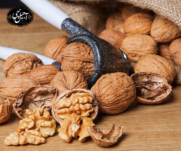 خواص گردو برای تغذیه پوست