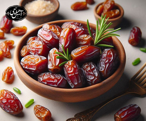 مقایسه خرما و رطب از نظر ترکیبات و مواد معدنی