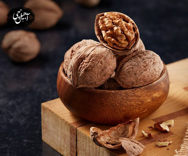 تفاوت رنگ گردوی خارجی و ایرانی
