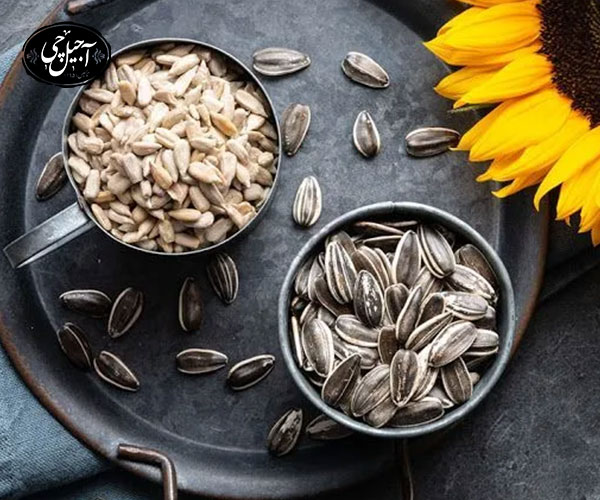 منع مصرف تخمه آفتاب گردان