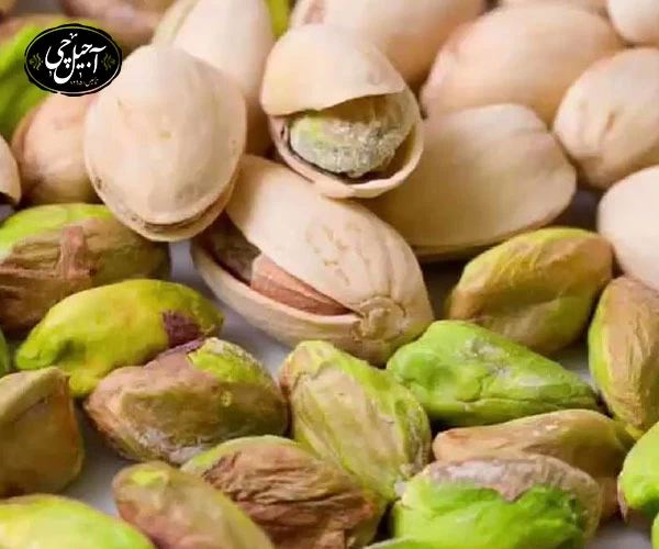 بسته بندی پسته کله قوچی توسط فروشگاه اینترنتی آجیل چی