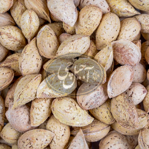 بادام منقا نمکی ایرانی درجه یک