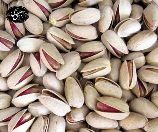 پسته احمد آقایی درجه یک